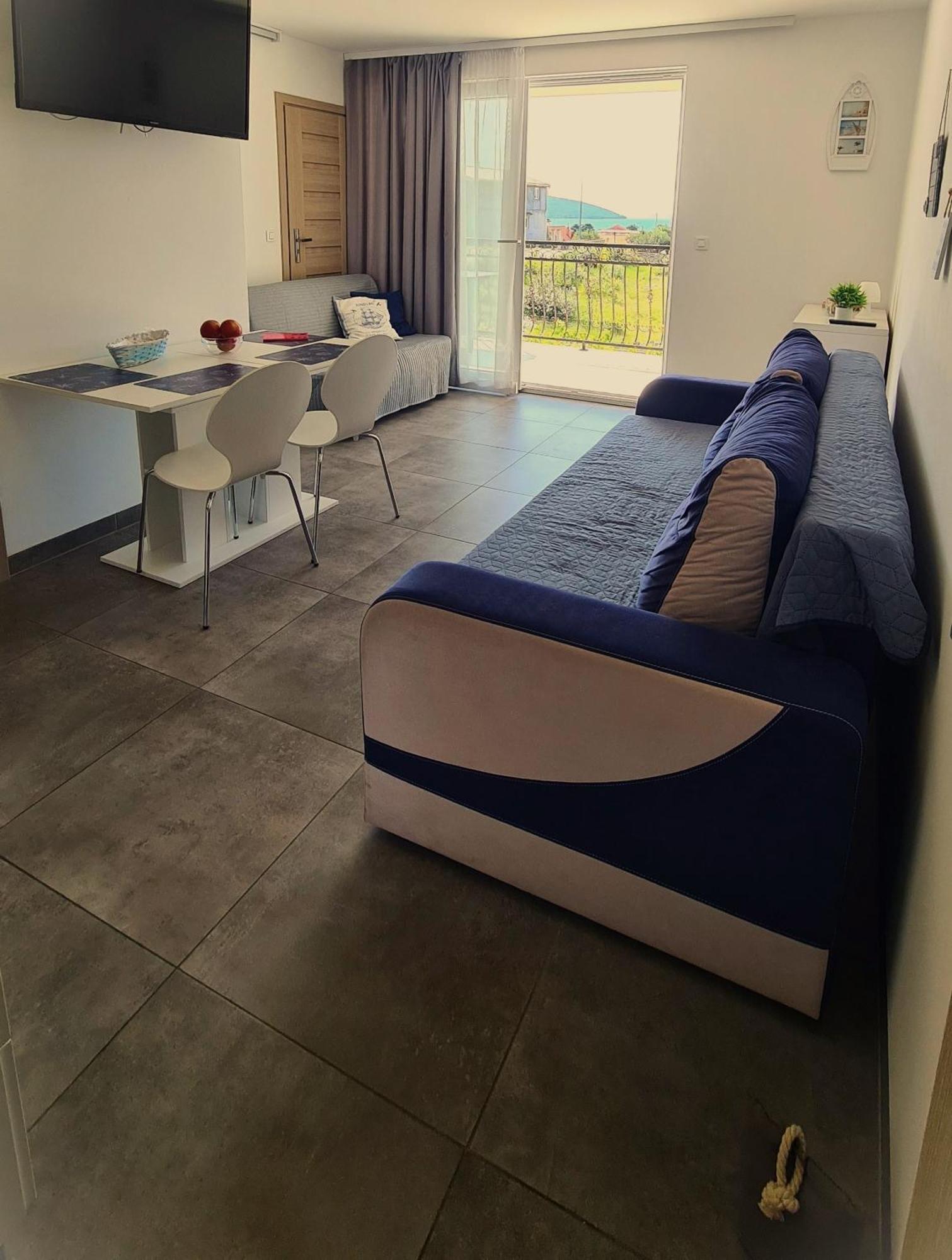 Apartmani Dalmacjia Grebastica Bagian luar foto