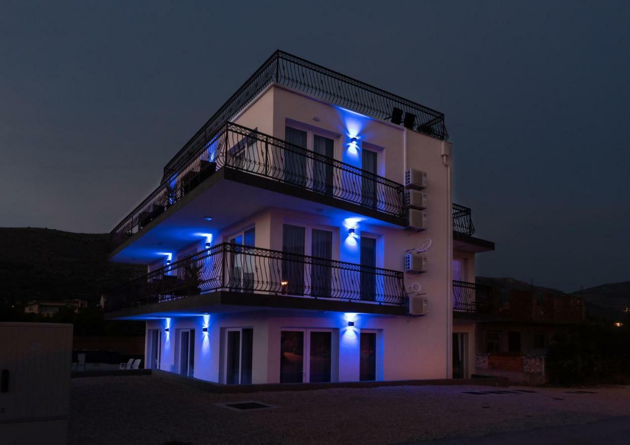 Apartmani Dalmacjia Grebastica Bagian luar foto