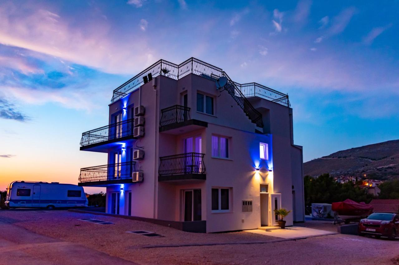 Apartmani Dalmacjia Grebastica Bagian luar foto